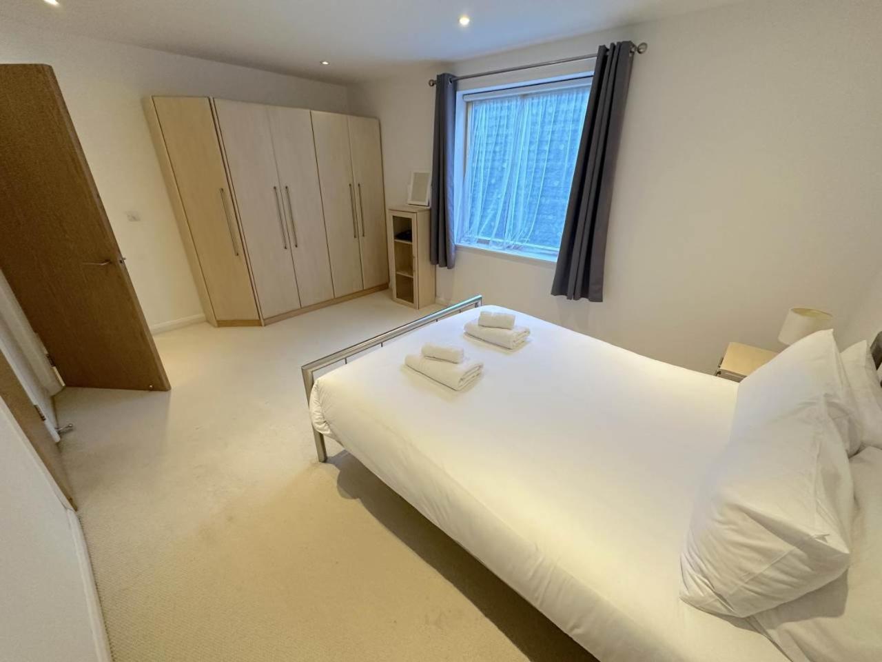 Parc Y Bryn Serviced Apartments آبيريستويث المظهر الخارجي الصورة