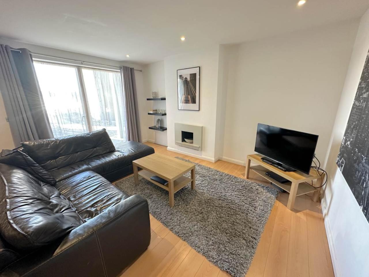 Parc Y Bryn Serviced Apartments آبيريستويث المظهر الخارجي الصورة
