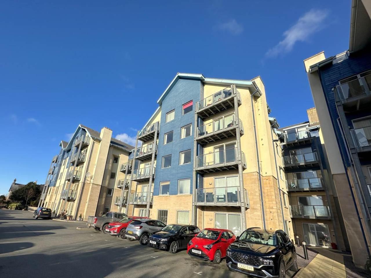 Parc Y Bryn Serviced Apartments آبيريستويث المظهر الخارجي الصورة