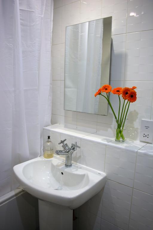 Parc Y Bryn Serviced Apartments آبيريستويث المظهر الخارجي الصورة