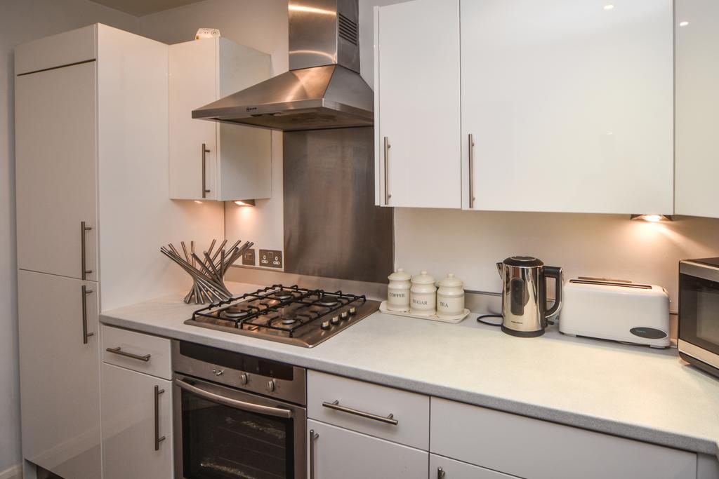 Parc Y Bryn Serviced Apartments آبيريستويث المظهر الخارجي الصورة