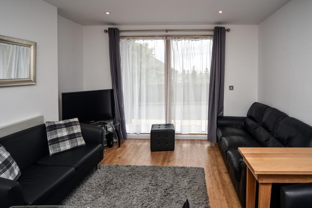 Parc Y Bryn Serviced Apartments آبيريستويث المظهر الخارجي الصورة