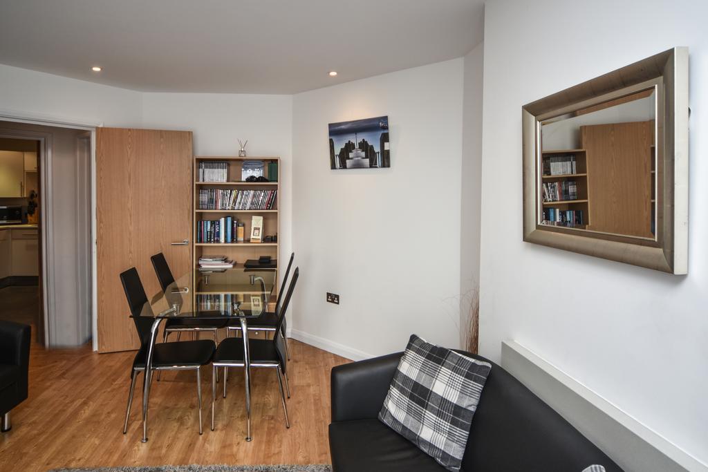 Parc Y Bryn Serviced Apartments آبيريستويث المظهر الخارجي الصورة