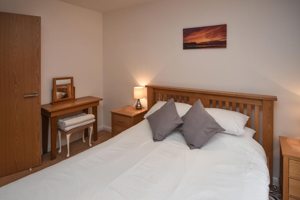 Parc Y Bryn Serviced Apartments آبيريستويث المظهر الخارجي الصورة