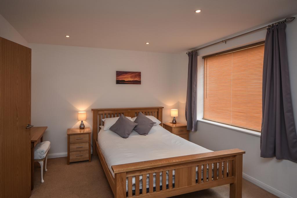 Parc Y Bryn Serviced Apartments آبيريستويث المظهر الخارجي الصورة